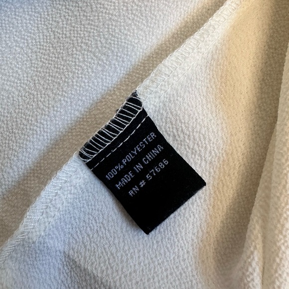 NEW LOOK Women’s Oversized Blouse With 3/4 Sleeves - Picture 4 of 5